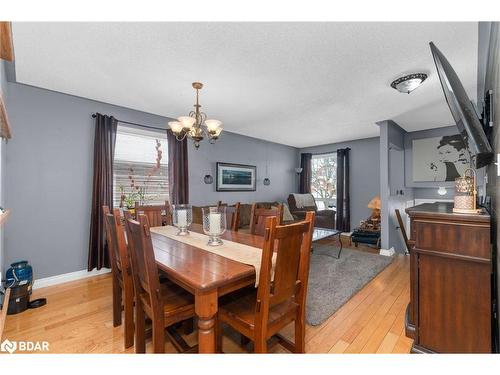 13 Kate Aitken Crescent, New Tecumseth, ON - Indoor Photo Showing Dining Room