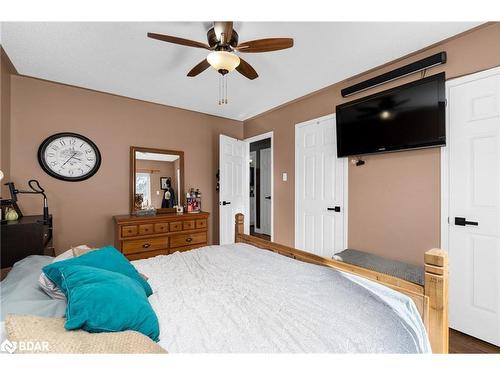 13 Kate Aitken Crescent, New Tecumseth, ON - Indoor Photo Showing Bedroom