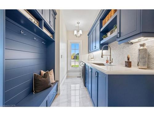 161 Perryman Court, Erin, ON - Indoor Photo Showing Kitchen With Upgraded Kitchen