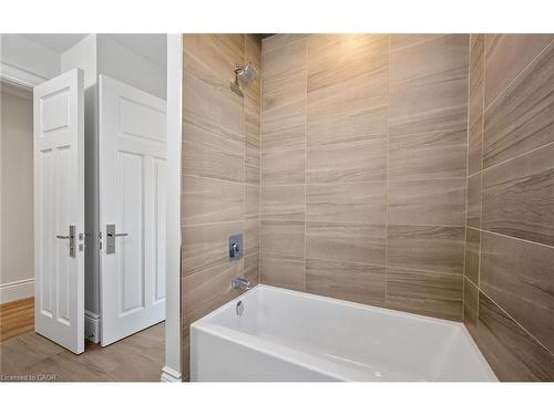 161 Perryman Court, Erin, ON - Indoor Photo Showing Bathroom