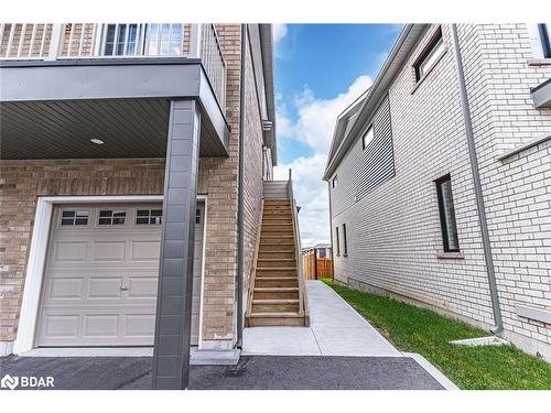 5-23 Hay Lane, Barrie, ON - Outdoor