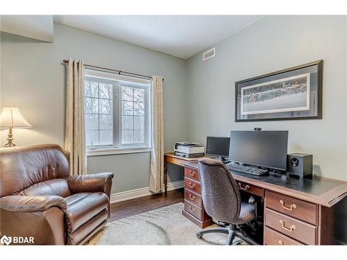 212-44 Ferndale Drive S, Barrie, ON - Indoor Photo Showing Office