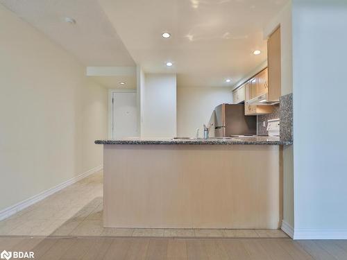 318-168 Simcoe Street, Toronto, ON - Indoor