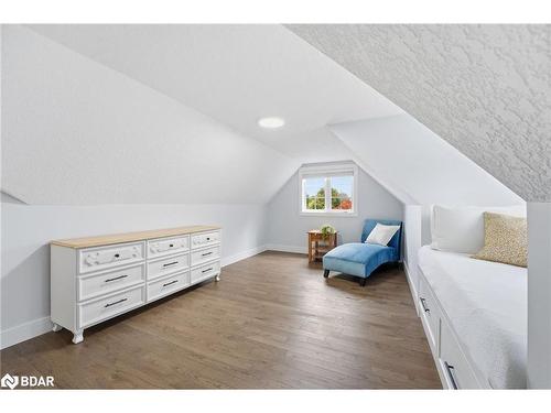 32 Dickinson Court, Elora, ON - Indoor