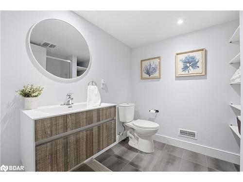 32 Dickinson Court, Elora, ON - Indoor Photo Showing Bathroom
