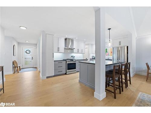 32 Dickinson Court, Elora, ON - Indoor