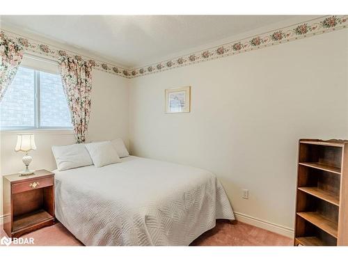 465 Ferndale Drive N, Barrie, ON - Indoor Photo Showing Bedroom