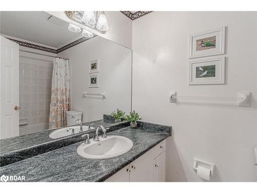 465 Ferndale Drive N, Barrie, ON - Indoor Photo Showing Bathroom