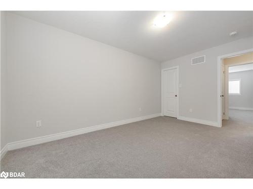 22 Mcconnell Crescent, Bracebridge, ON - Indoor Photo Showing Other Room