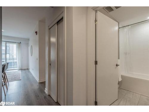 210-40 Esplanade Lane, Grimsby, ON - Indoor Photo Showing Other Room