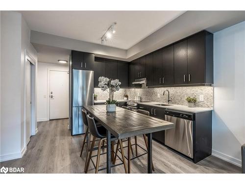 210-40 Esplanade Lane, Grimsby, ON - Indoor Photo Showing Kitchen With Stainless Steel Kitchen With Upgraded Kitchen