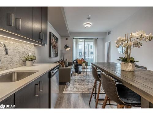 210-40 Esplanade Lane, Grimsby, ON - Indoor