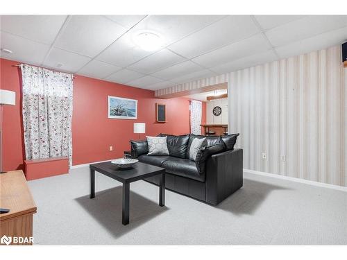 4097 Pheasant Run, Mississauga, ON - Indoor Photo Showing Living Room