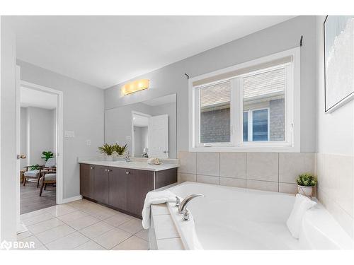 83 Longboat Run W, Brantford, ON - Indoor Photo Showing Bathroom