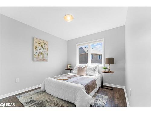 83 Longboat Run W, Brantford, ON - Indoor Photo Showing Bedroom