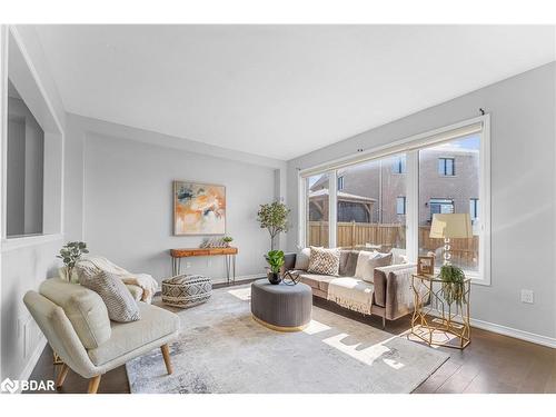 83 Longboat Run W, Brantford, ON - Indoor Photo Showing Living Room