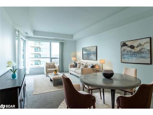 1005-6 Toronto Street, Barrie, ON - Indoor Photo Showing Dining Room