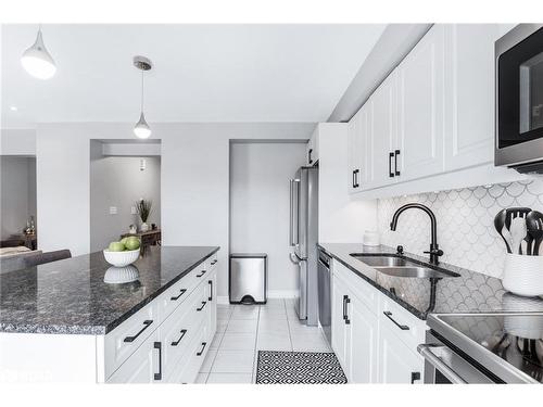 11 Kodiak Terrace, Barrie, ON - Indoor Photo Showing Kitchen With Stainless Steel Kitchen With Double Sink With Upgraded Kitchen