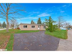 52 Corner Brook Trail  Innisfil, ON L9S 1N6