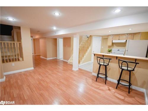 Bsmt-181 Civic Centre Drive, Whitby, ON - Indoor Photo Showing Kitchen