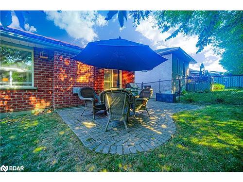 8 Kell Place, Barrie, ON - Outdoor