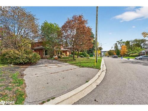 15 Rodney Street, Barrie, ON - Outdoor