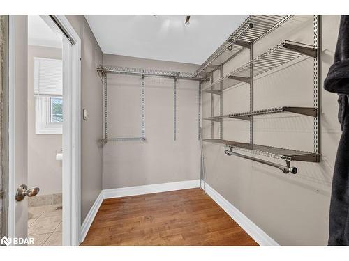 15 Rodney Street, Barrie, ON - Indoor