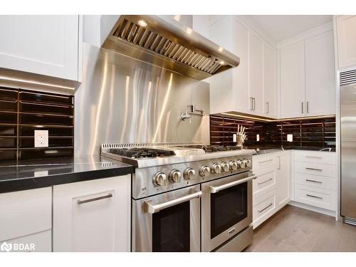 57 Glenhuron Drive, Springwater, ON - Indoor Photo Showing Kitchen