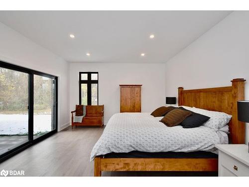 57 Glenhuron Drive, Springwater, ON - Indoor Photo Showing Bedroom