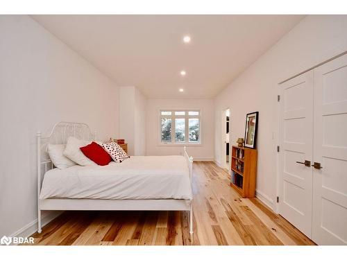 57 Glenhuron Drive, Springwater, ON - Indoor Photo Showing Bedroom