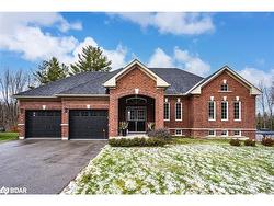82 Diamond Valley Drive  Oro-Medonte, ON L0L 2E0