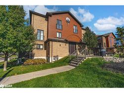7-25 Madelaine Drive  Barrie, ON L9J 0G8