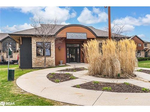 7-25 Madelaine Drive, Barrie, ON - Outdoor