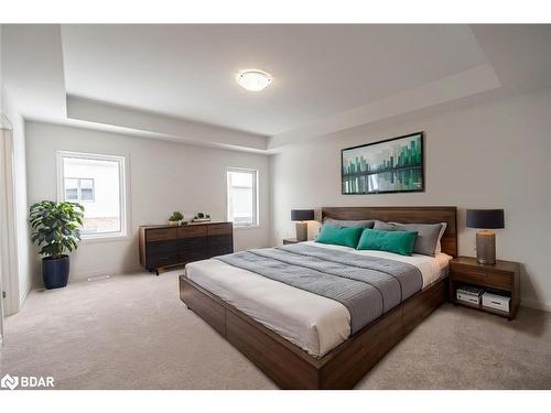 112 West Oak Trail, Barrie, ON - Indoor Photo Showing Bedroom