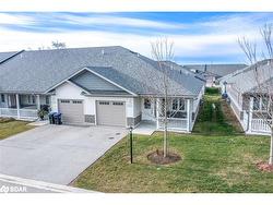 65 Ivy Crescent  Wasaga Beach, ON L9Z 0H8