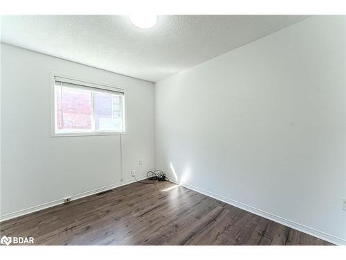 Upper-9 Kestrel Court, Barrie, ON - Indoor Photo Showing Other Room