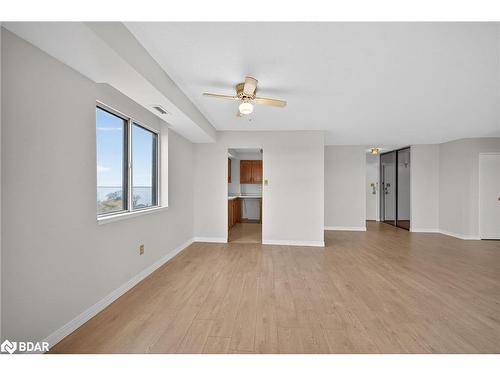 907-301 Frances Avenue, Hamilton, ON - Indoor Photo Showing Other Room