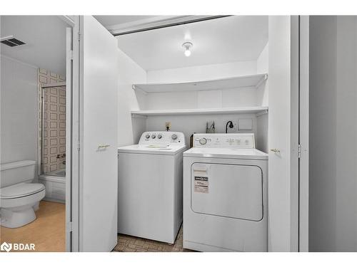 907-301 Frances Avenue, Hamilton, ON - Indoor Photo Showing Laundry Room