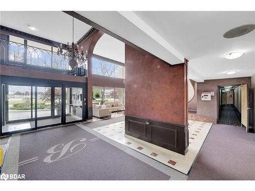 907-301 Frances Avenue, Hamilton, ON - Indoor Photo Showing Other Room