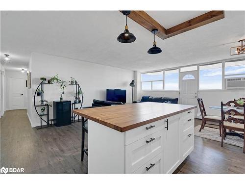 1204-215 Glenridge Avenue, St. Catharines, ON - Indoor