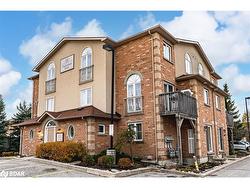 1-15 Cheltenham Road  Barrie, ON L4M 0E7