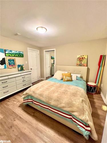 10 Waterfront Circle, Collingwood, ON - Indoor Photo Showing Bedroom
