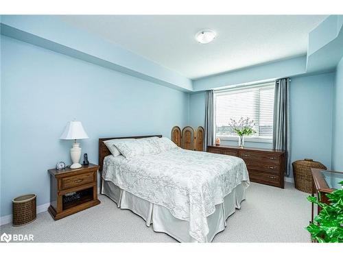 404-295 Cundles Road East, Barrie, ON - Indoor Photo Showing Bedroom