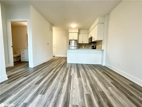 303-1100 Lackner Place, Kitchener, ON - Indoor Photo Showing Kitchen