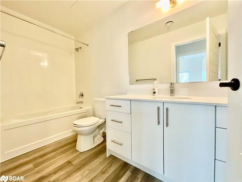 303-1100 Lackner Place, Kitchener, ON - Indoor Photo Showing Bathroom