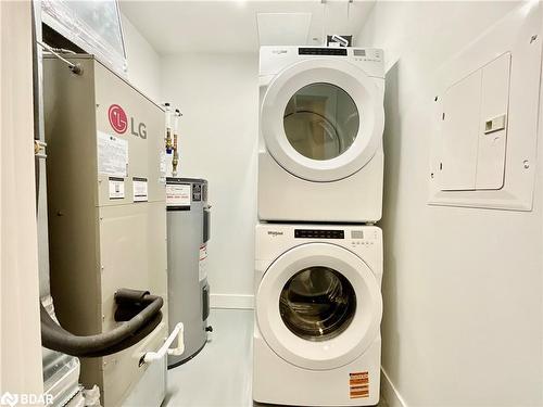303-1100 Lackner Place, Kitchener, ON - Indoor Photo Showing Laundry Room