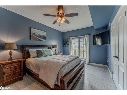 402-40 Ferndale Drive S, Barrie, ON - Indoor Photo Showing Bedroom