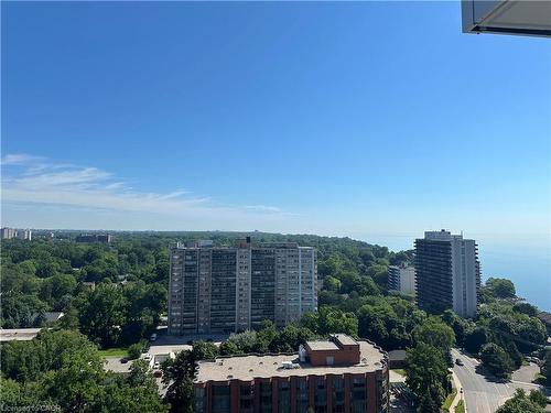 1702-370 Martha Street, Burlington, ON - Outdoor With View