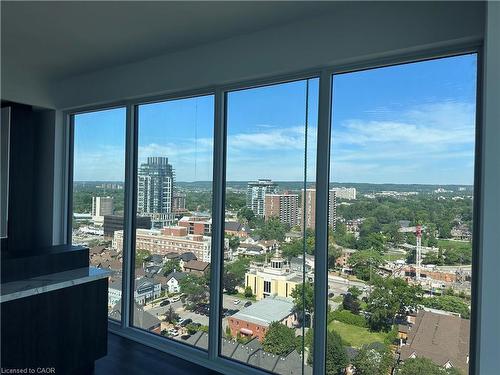 1702-370 Martha Street, Burlington, ON - Indoor