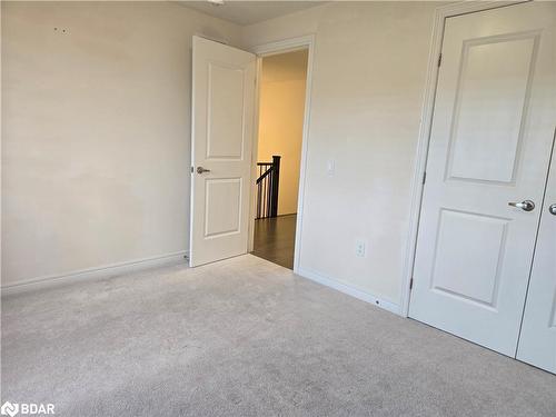 8 Beasley Grove, Ancaster, ON - Indoor Photo Showing Other Room